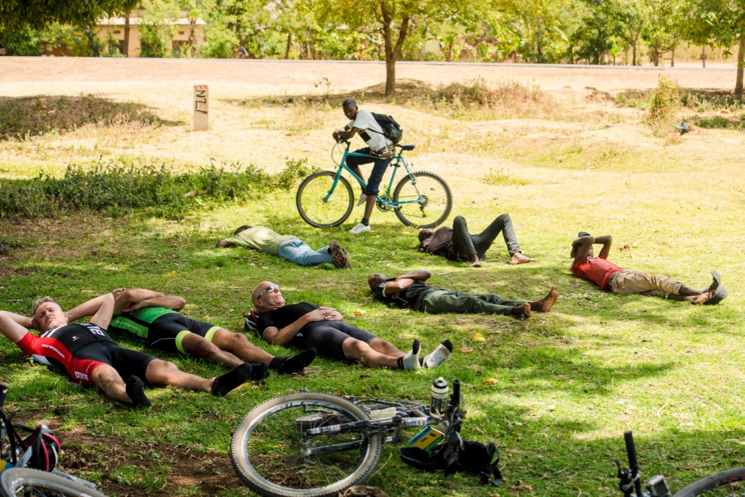 rustdag, cyclist, sleeping, kilimanjaro bike trail